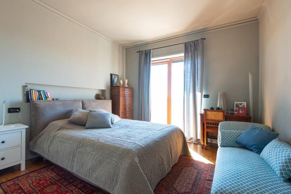 Casa No.Na - Attico Panoramico A Cherasco Luaran gambar